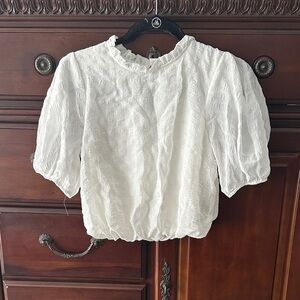 Chic White Textured Blouse